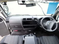 Mazda BONGO VAN лот № 103 оценка 3.5  с аукциона в Японии 3