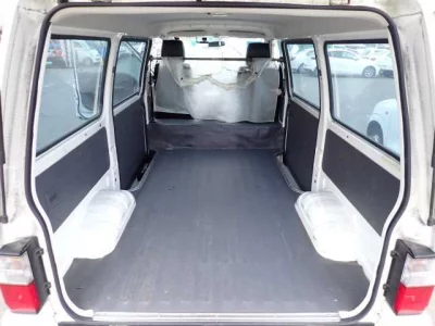 Mazda BONGO VAN  с аукциона в Японии