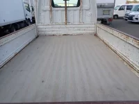 Mazda BONGO лот № 526 оценка 2  с аукциона в Японии 2