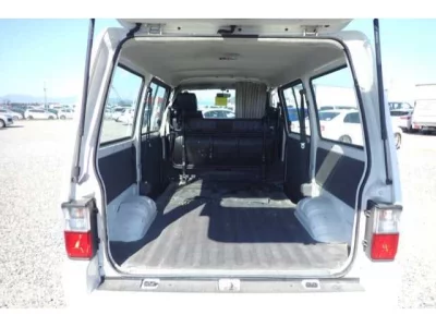 Mazda BONGO VAN  с аукциона в Японии