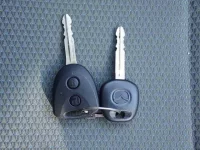 Mazda BONGO VAN лот № 23 оценка 3.5  с аукциона в Японии 9