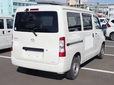 Mazda BONGO VAN  с аукциона в Японии