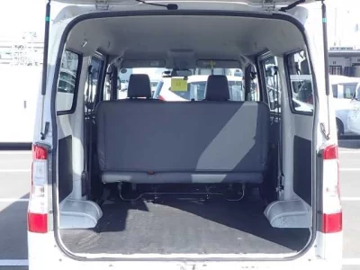 Mazda BONGO VAN  с аукциона в Японии