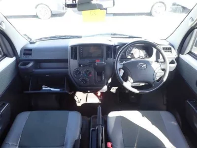 Mazda BONGO VAN  с аукциона в Японии