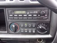 Mazda BONGO VAN лот № 82 оценка 3.5  с аукциона в Японии 9