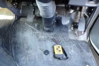 Hino DUTRO лот № 1047 оценка 3  с аукциона в Японии 8