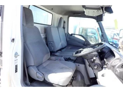 Hino DUTRO  с аукциона в Японии