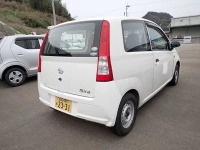 Daihatsu MIRA  с аукциона в Японии