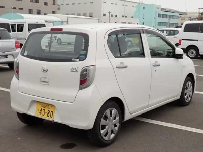 Daihatsu MIRA E S