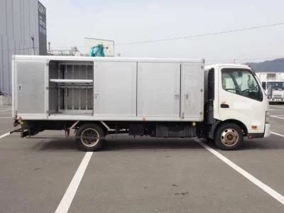 Hino DUTRO  с аукциона в Японии