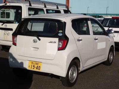 Daihatsu MIRA E S
