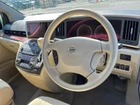 Nissan ELGRAND лот № 90034 оценка 3.5  с аукциона в Японии 2