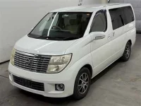 Nissan ELGRAND лот № 90034 оценка 3.5  с аукциона в Японии 3