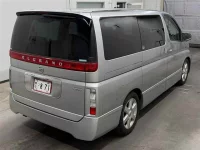 Nissan ELGRAND лот № 70025 оценка 4  с аукциона в Японии 4