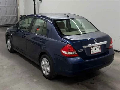 Nissan TIIDA LATIO