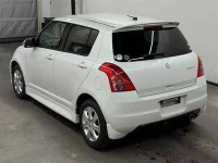 Suzuki SWIFT лот № 90084 оценка 4  с аукциона в Японии 1