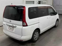 Nissan SERENA лот № 90097 оценка 3.5  с аукциона в Японии 4