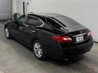 Nissan FUGA лот № 90113 оценка 4  с аукциона в Японии 1