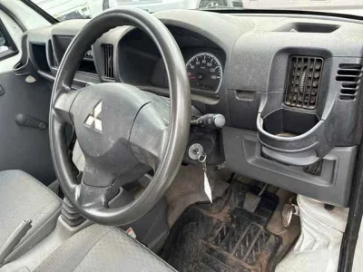 Mitsubishi MINICAB TRUCK