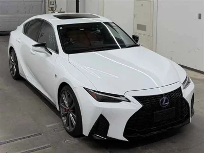 Lexus IS