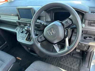 Honda STEP WAGON  с аукциона в Японии