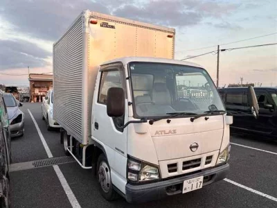 Nissan ATLAS  с аукциона в Японии