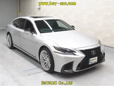 Lexus LS  с аукциона в Японии