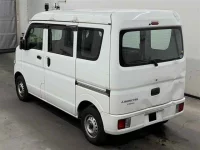 Mitsubishi MINICAB VAN лот № 301 оценка R  с аукциона в Японии 1