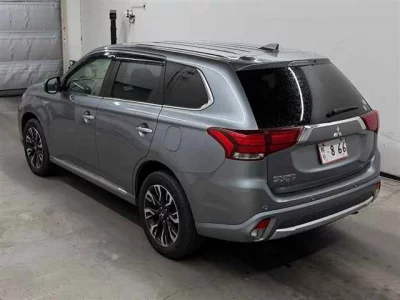 Mitsubishi OUTLANDER PHEV