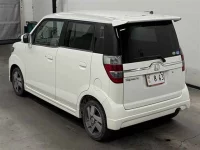 Honda ZEST лот № 90165 оценка 4  с аукциона в Японии 1