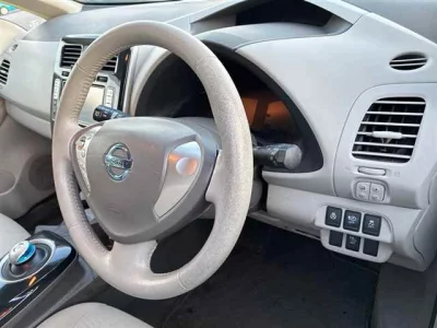 Nissan LEAF  с аукциона в Японии