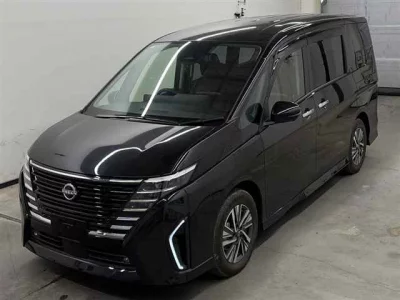 Nissan SERENA  с аукциона в Японии