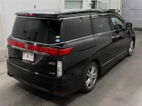 Nissan ELGRAND лот № 90172 оценка 4  с аукциона в Японии 4