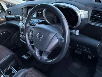 Nissan ELGRAND  с аукциона в Японии