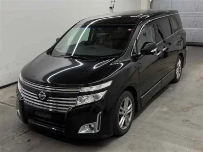 Nissan ELGRAND  с аукциона в Японии