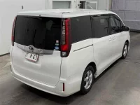 Toyota NOAH лот № 10177 оценка 3  с аукциона в Японии 4
