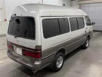 Toyota HIACE VAN лот № 10182 оценка 3.5  с аукциона в Японии 4