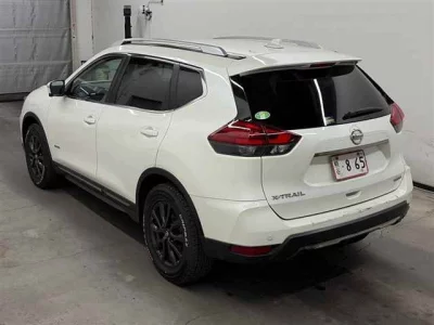 Nissan X-TRAIL  с аукциона в Японии