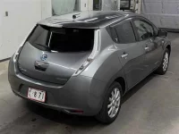 Nissan LEAF лот № 90192 оценка 3.5  с аукциона в Японии 4