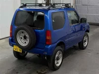 Mazda AZ-OFFROAD лот № 90182 оценка 3.5  с аукциона в Японии 4