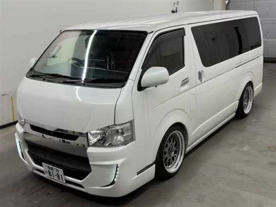Toyota HiAce Van