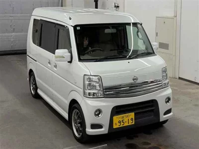 Nissan NV100 Clipper Rio