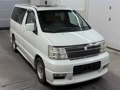Nissan ELGRAND  с аукциона в Японии