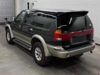 Mitsubishi CHALLENGER лот № 70194 оценка 3  с аукциона в Японии 1