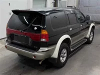 Mitsubishi CHALLENGER лот № 70194 оценка 3  с аукциона в Японии 4