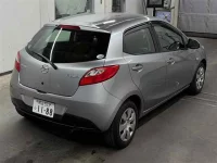 Mazda DEMIO лот № 90232 оценка R  с аукциона в Японии 4
