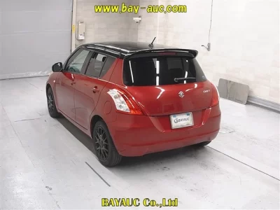 Suzuki SWIFT  с аукциона в Японии