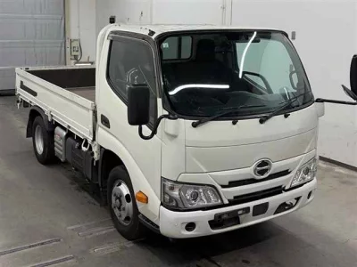 Hino DUTRO  с аукциона в Японии