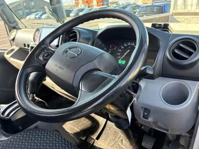 Hino DUTRO  с аукциона в Японии