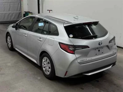 Toyota COROLLA TOURING  с аукциона в Японии